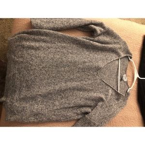Grey old navy sweater